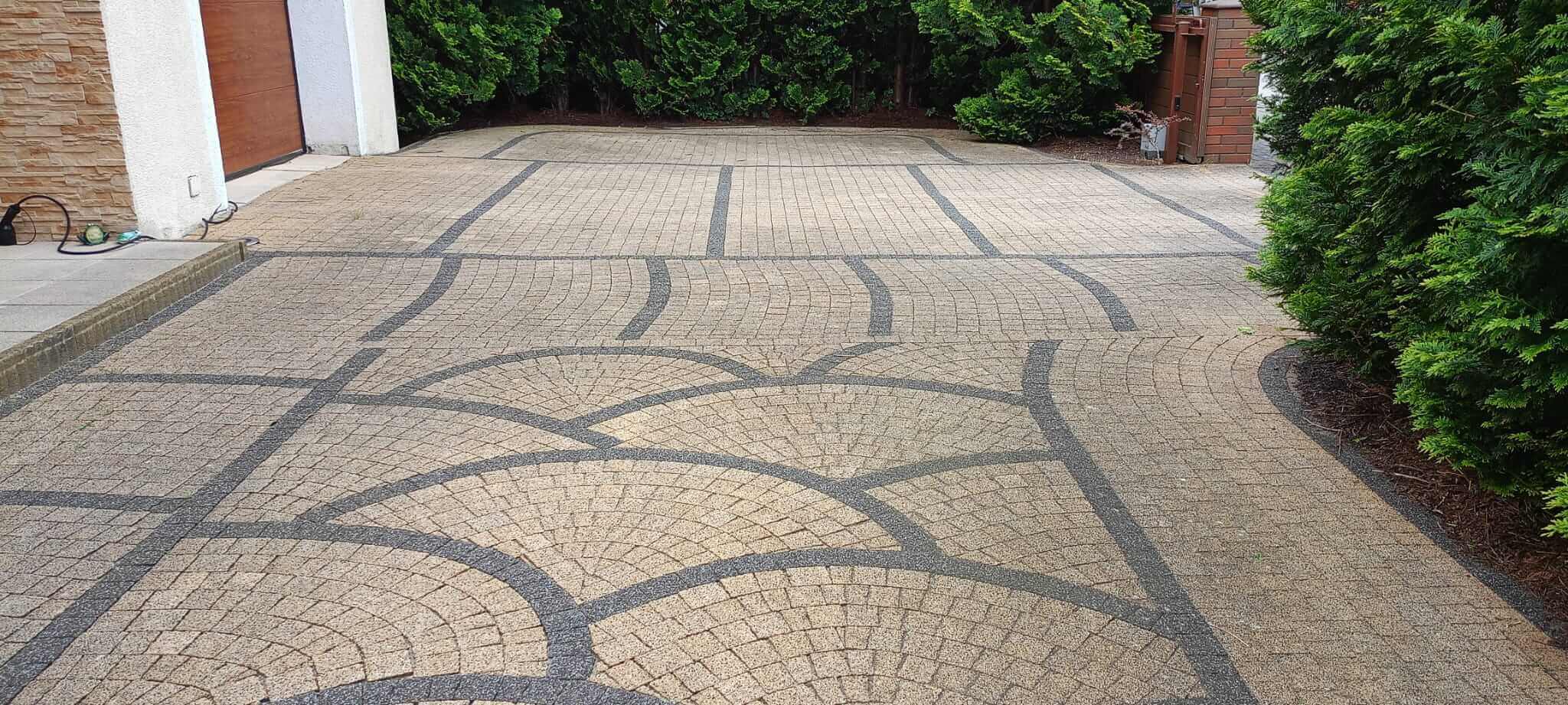 Czyszczenie – bruku – kostki brukowej podjazdu