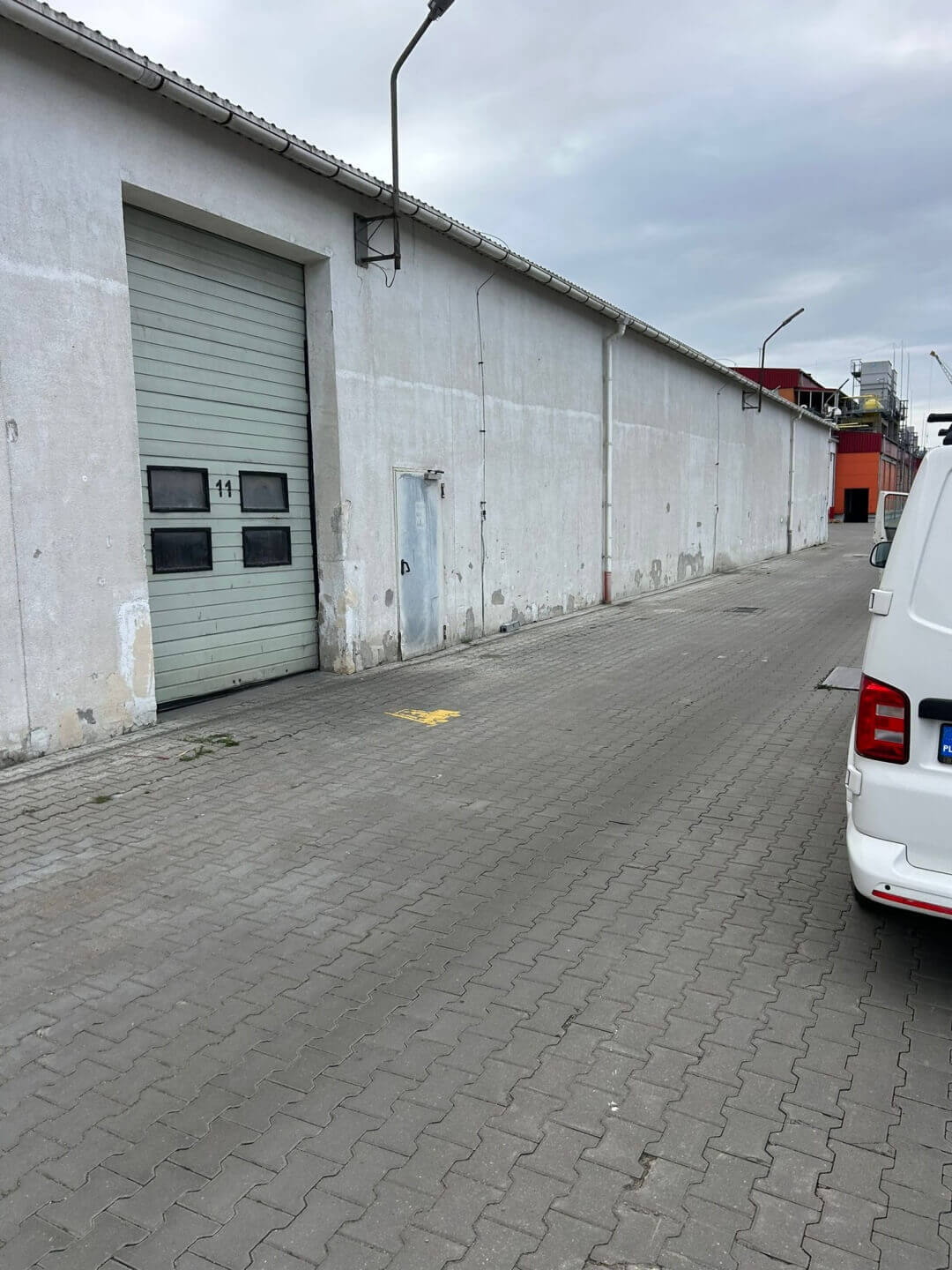 elewacja hali przemyslowej-oferta czyszczenia hal i magazynow