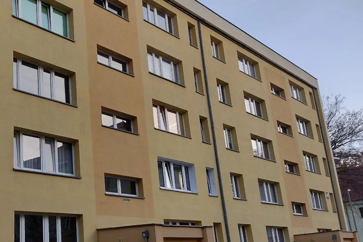 mycie elewacji blokow mieszkalnych az clean czysta elewacja bloku