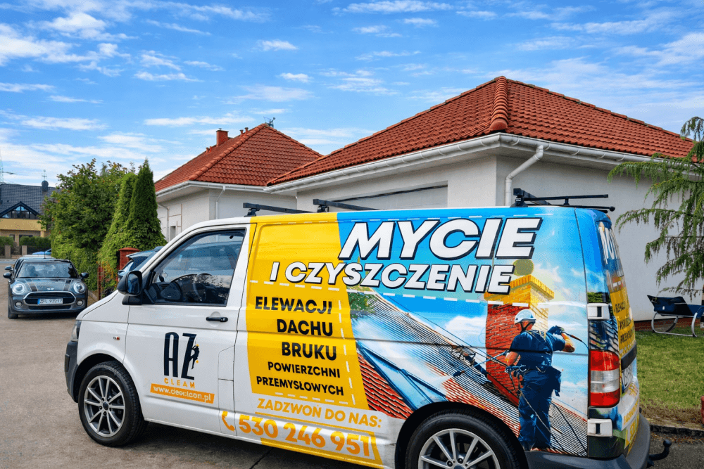 firmowy samochod az clean uslugi czyszenia i mycia dachow bruku elewacji